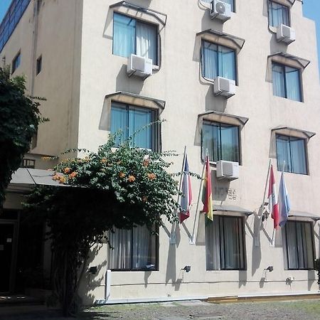 Hotel Maria Angola サンティアゴ エクステリア 写真
