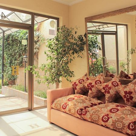 Hotel Maria Angola サンティアゴ エクステリア 写真