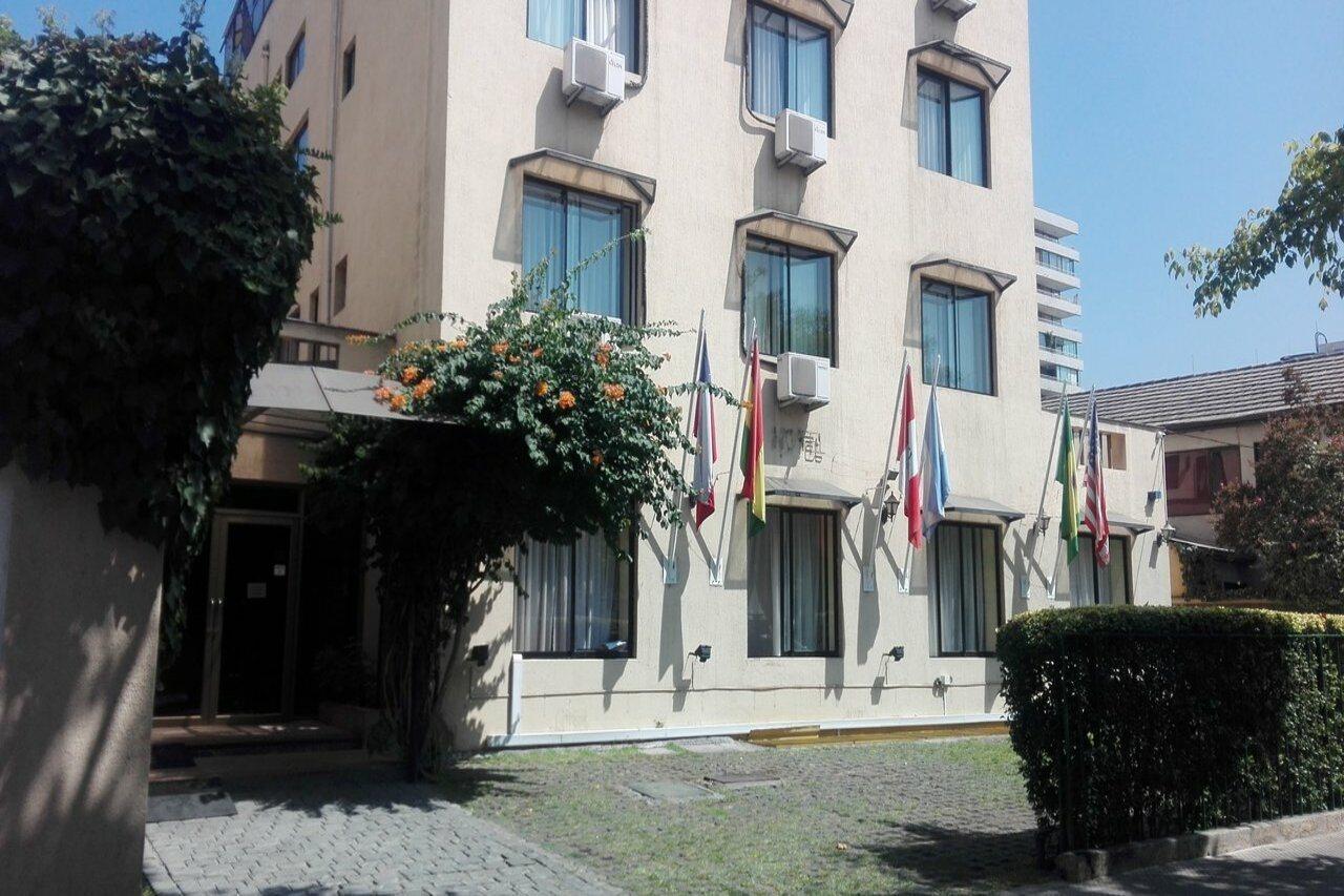 Hotel Maria Angola サンティアゴ エクステリア 写真