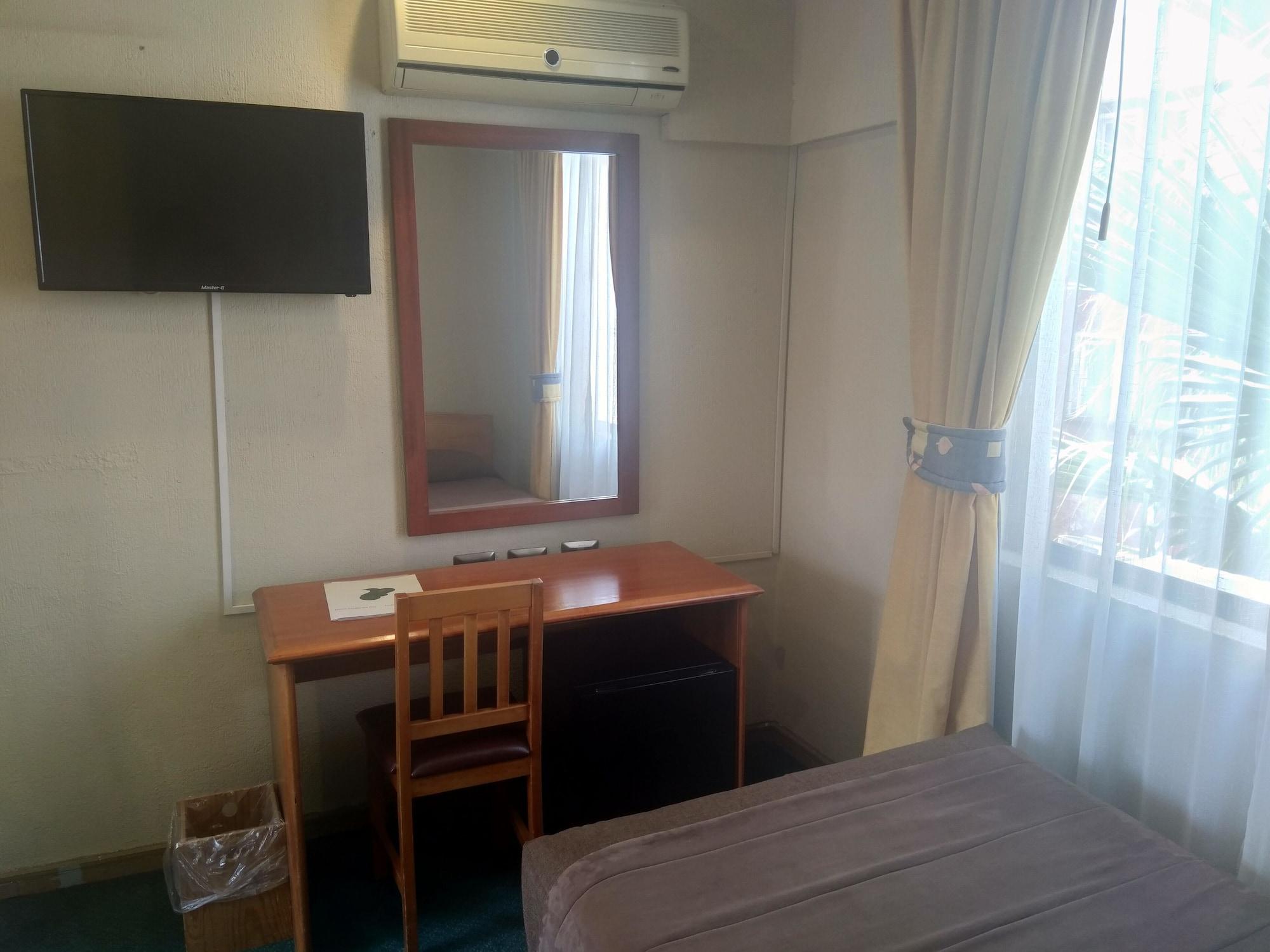 Hotel Maria Angola サンティアゴ エクステリア 写真