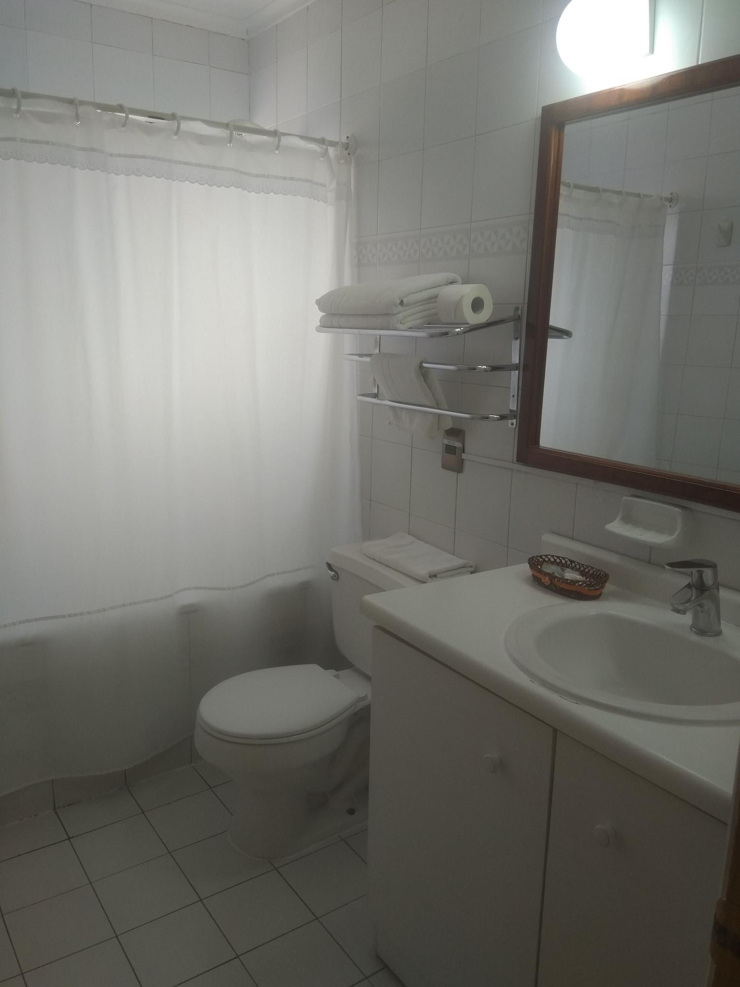 Hotel Maria Angola サンティアゴ エクステリア 写真