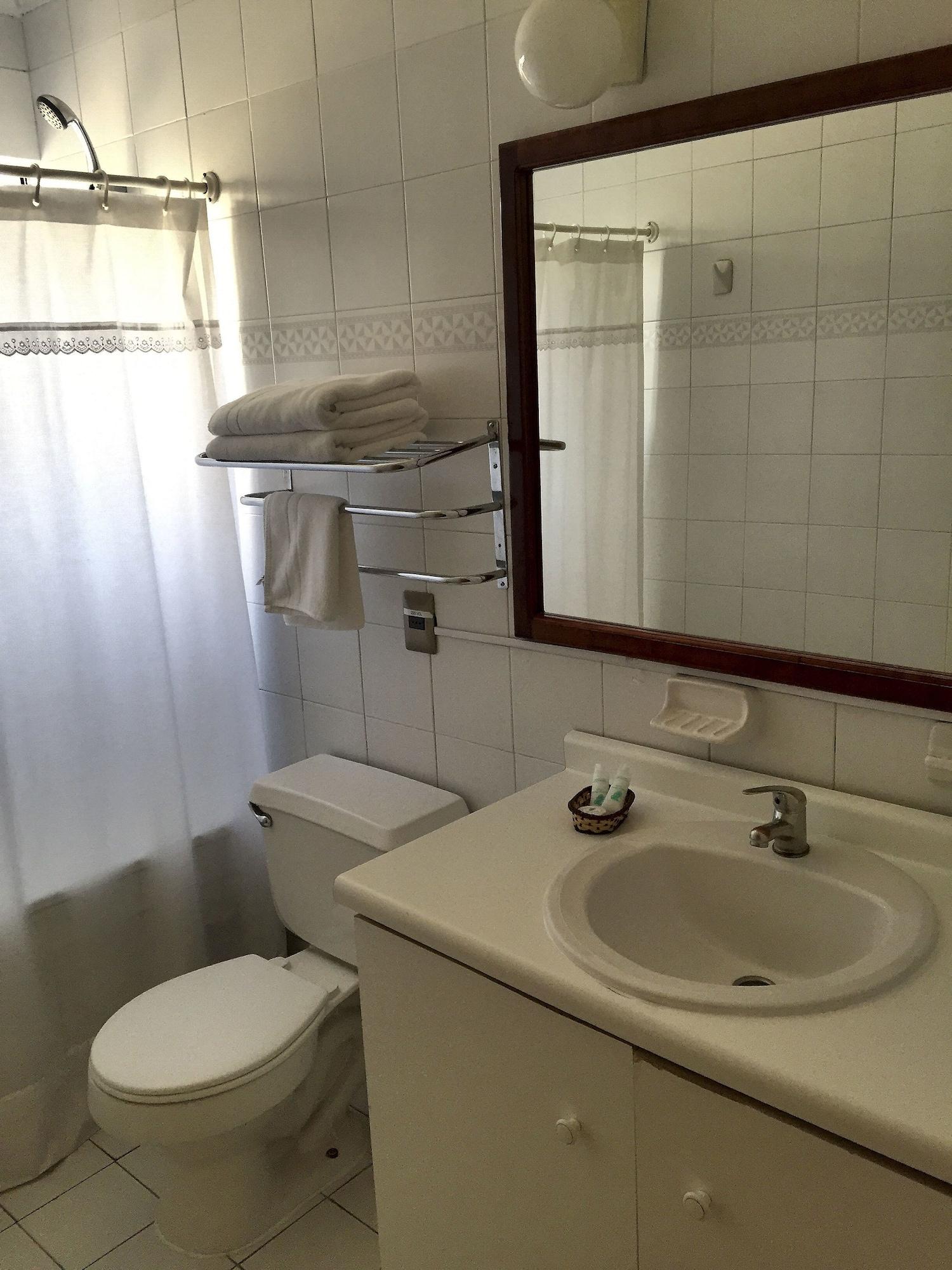Hotel Maria Angola サンティアゴ エクステリア 写真