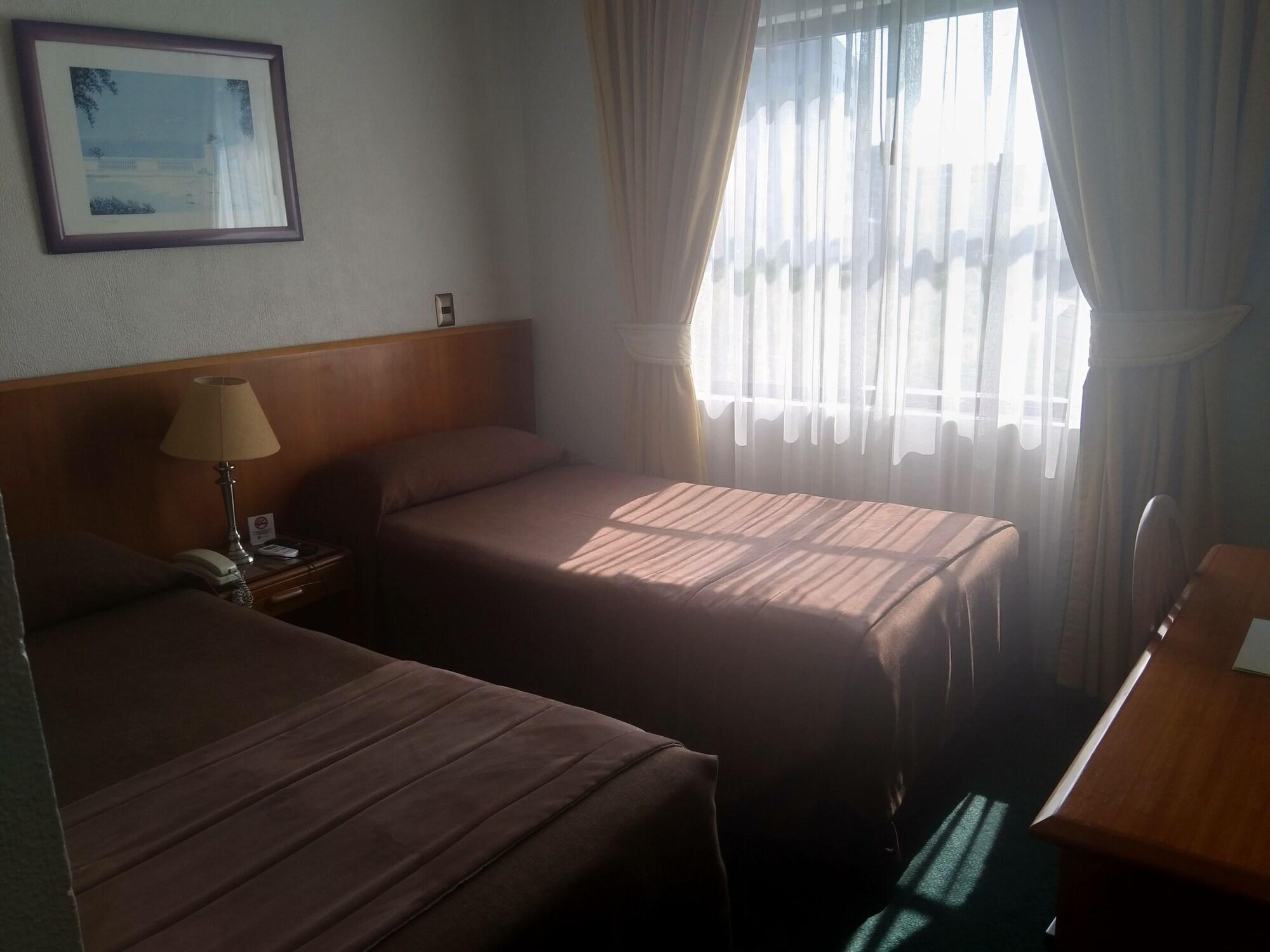 Hotel Maria Angola サンティアゴ エクステリア 写真