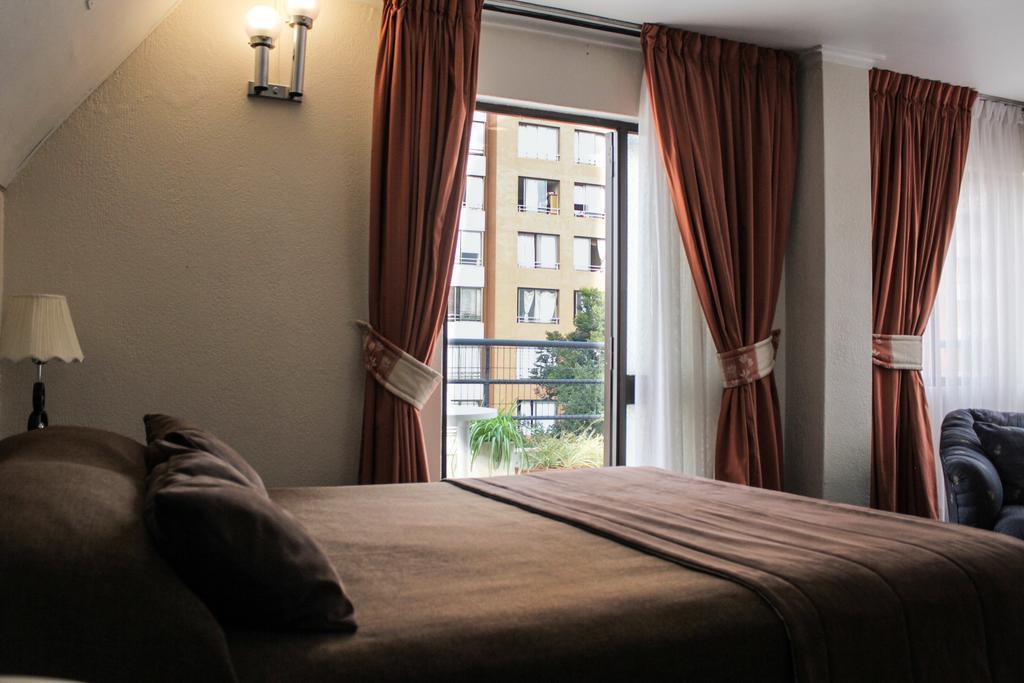 Hotel Maria Angola サンティアゴ エクステリア 写真