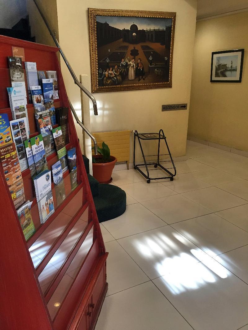 Hotel Maria Angola サンティアゴ エクステリア 写真