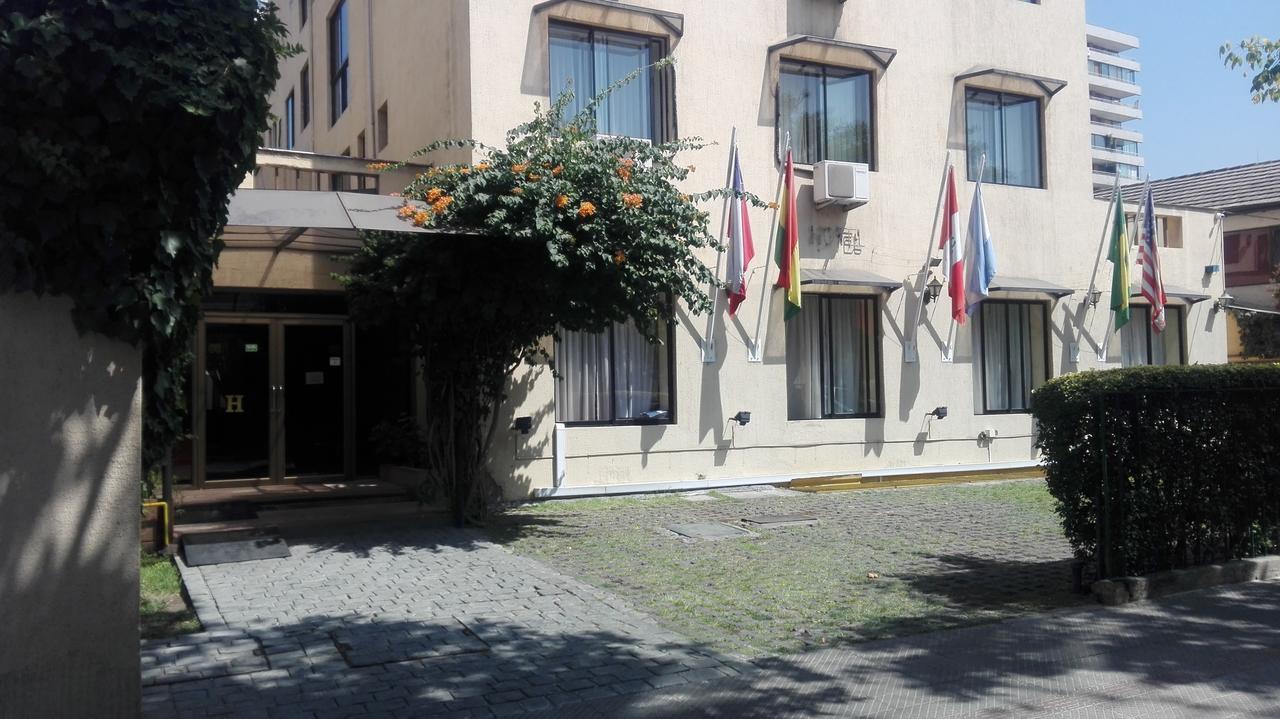 Hotel Maria Angola サンティアゴ エクステリア 写真