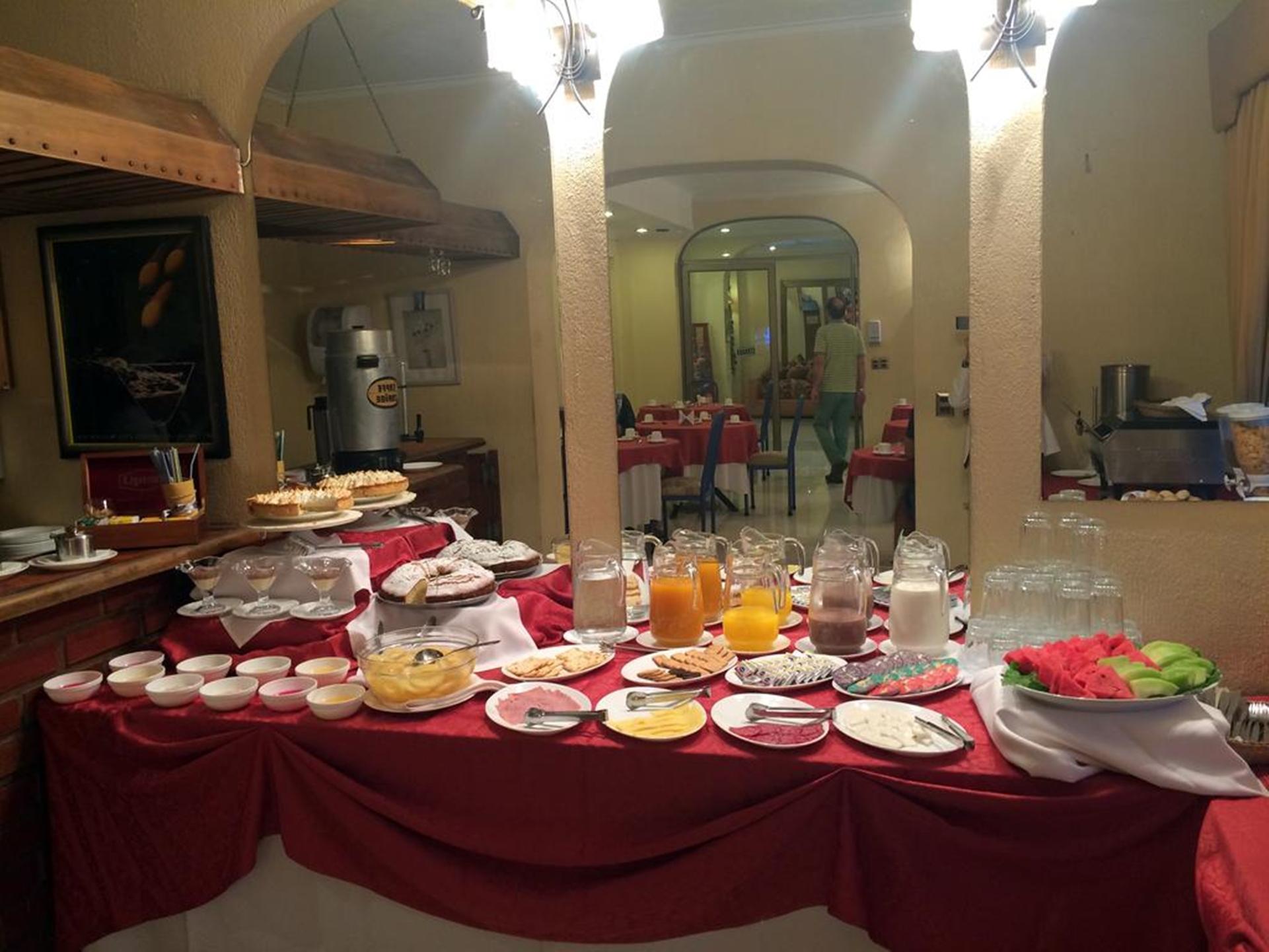 Hotel Maria Angola サンティアゴ エクステリア 写真
